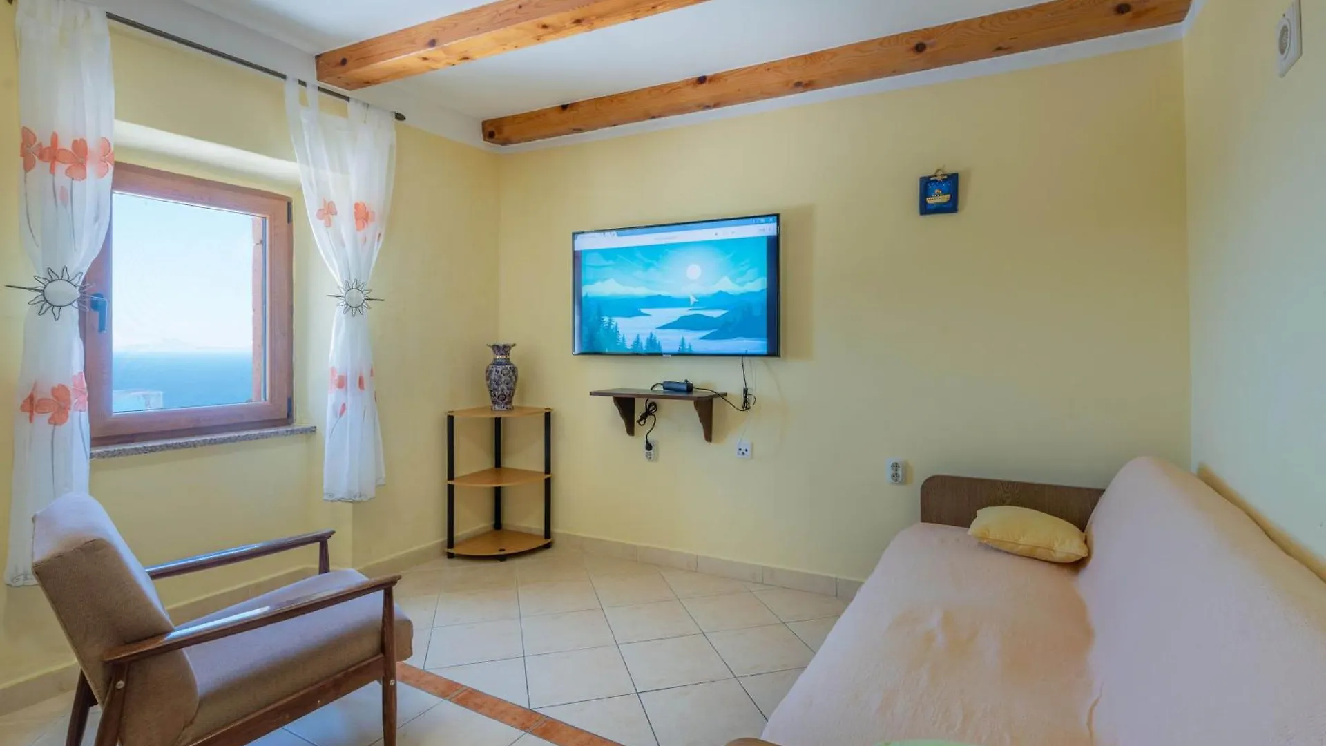 Hébergement de vacances Villa Nina, A Beautiful Villa With Sea View Vicani